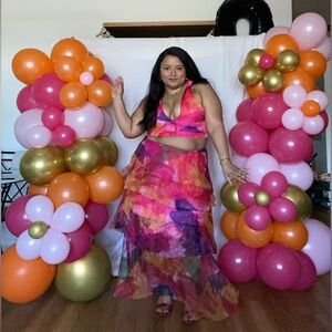 2 piece short set multi colored layered